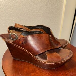 Born Emmy Brown Leather Wedge Sandals Size 9